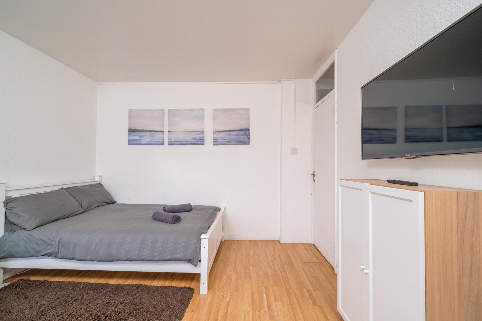 Spacious 1 Bed Flat In Dalston Лондон